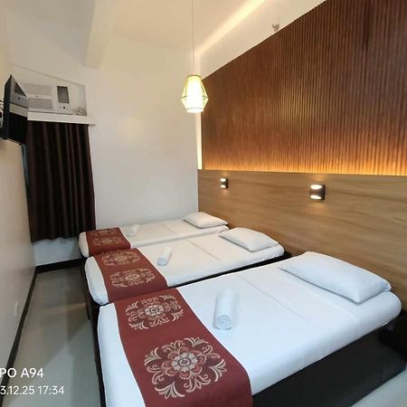 Stone House Quezon City San Juan  Екстериор снимка