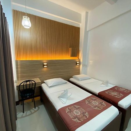 Stone House Quezon City San Juan  Екстериор снимка
