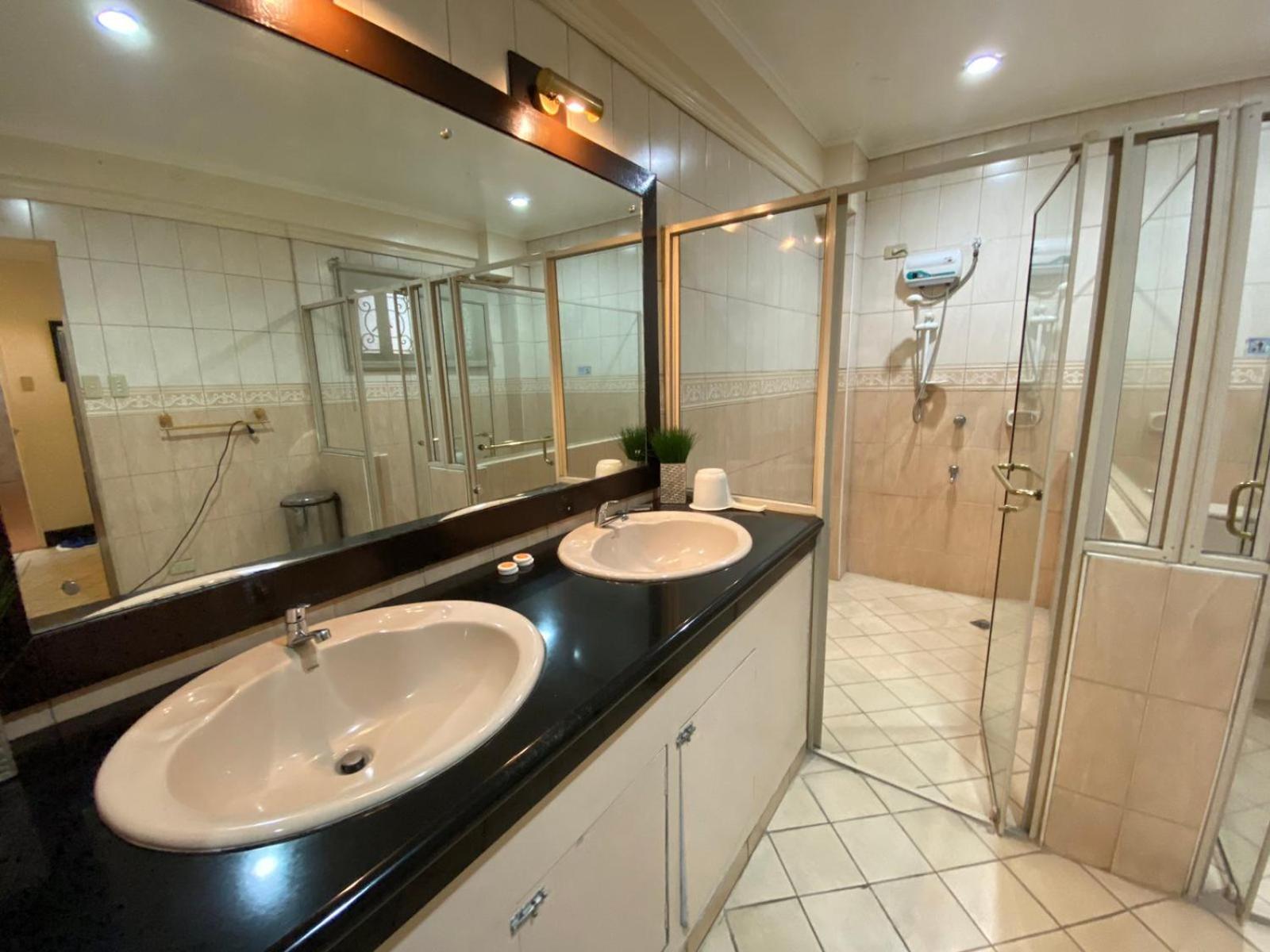Stone House Quezon City San Juan  Екстериор снимка