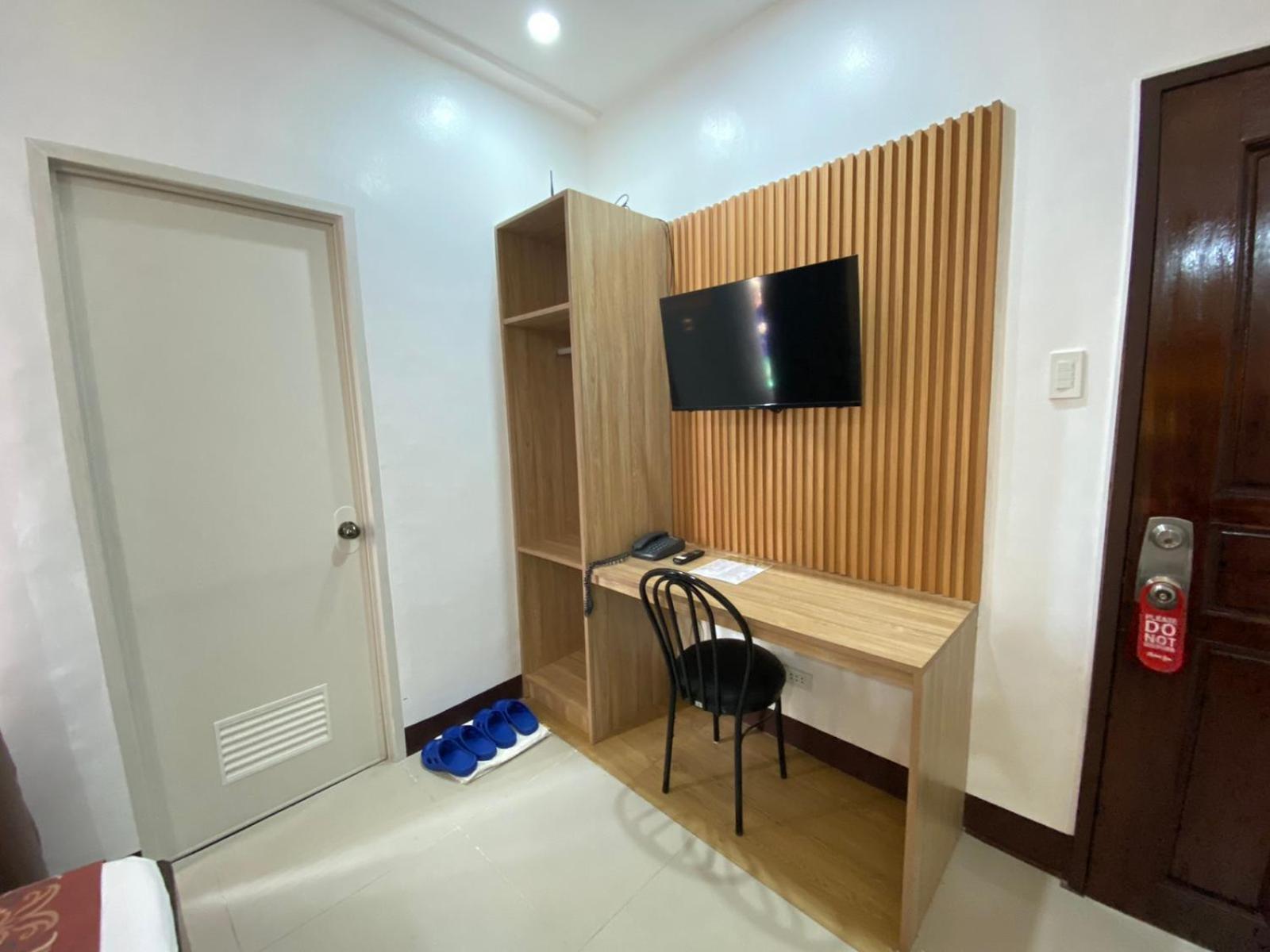 Stone House Quezon City San Juan  Екстериор снимка