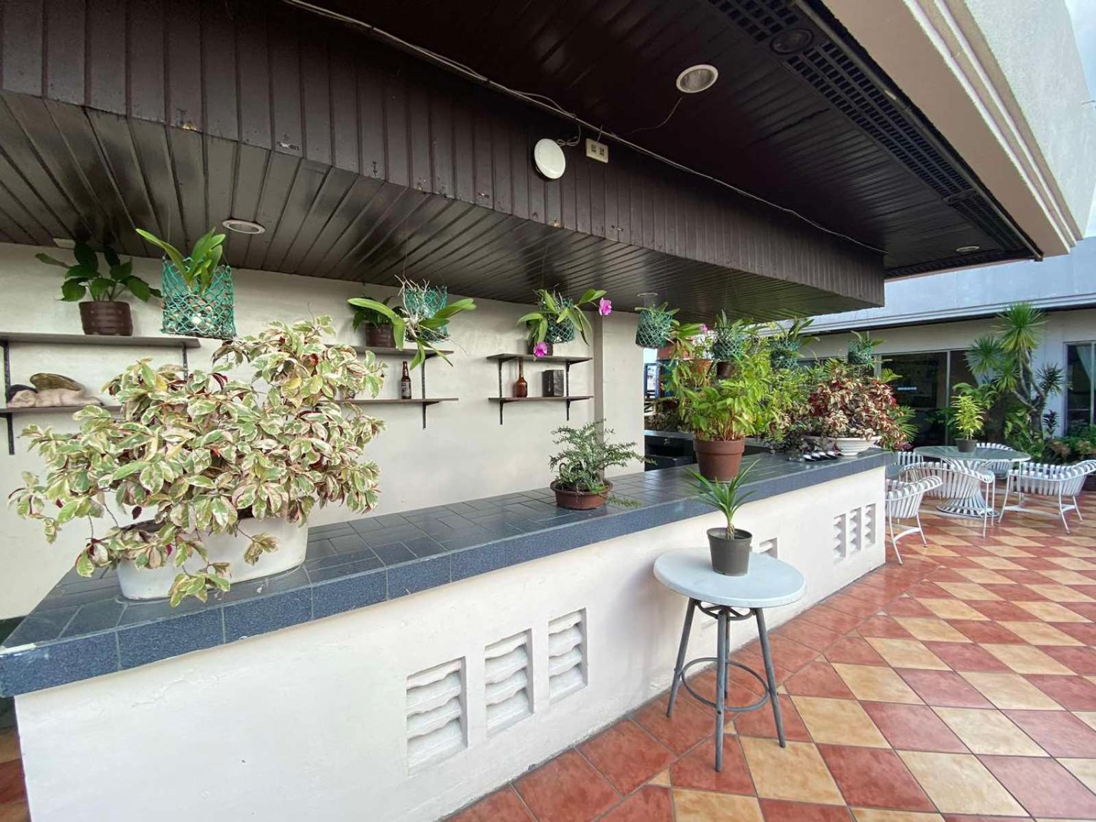 Stone House Quezon City San Juan  Екстериор снимка