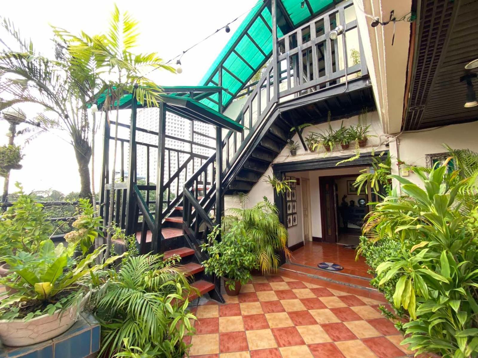 Stone House Quezon City San Juan  Екстериор снимка