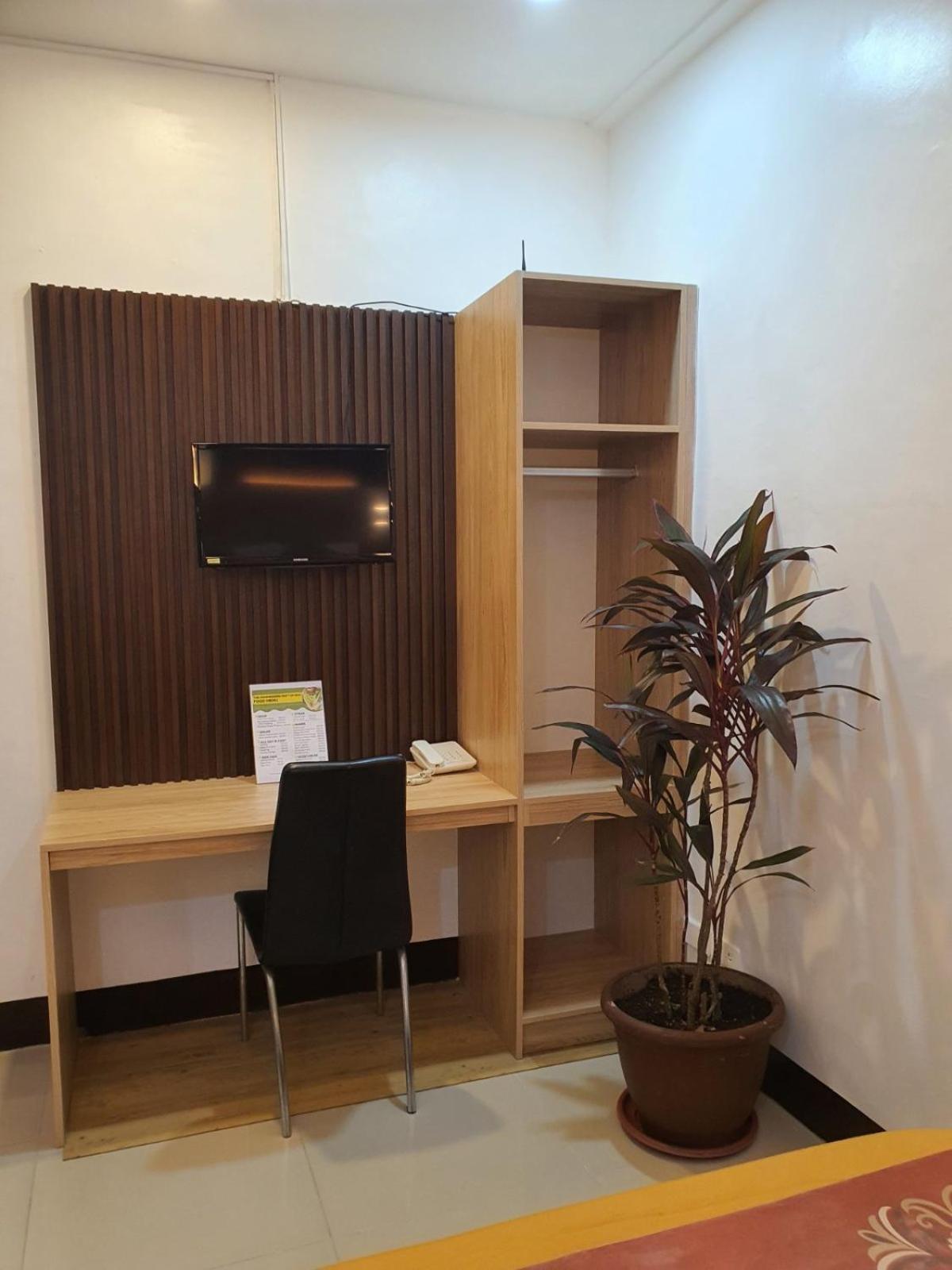 Stone House Quezon City San Juan  Екстериор снимка
