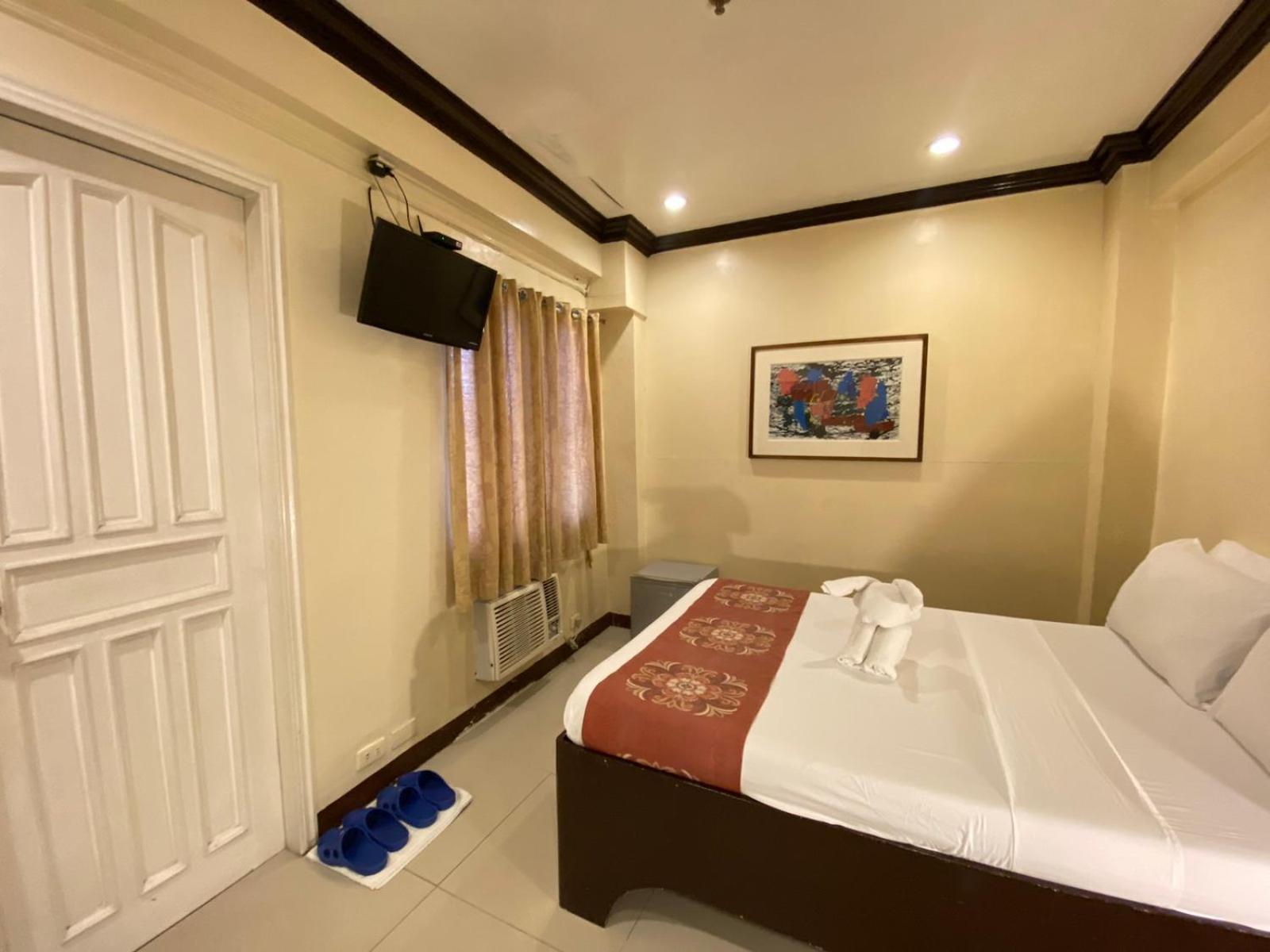 Stone House Quezon City San Juan  Екстериор снимка