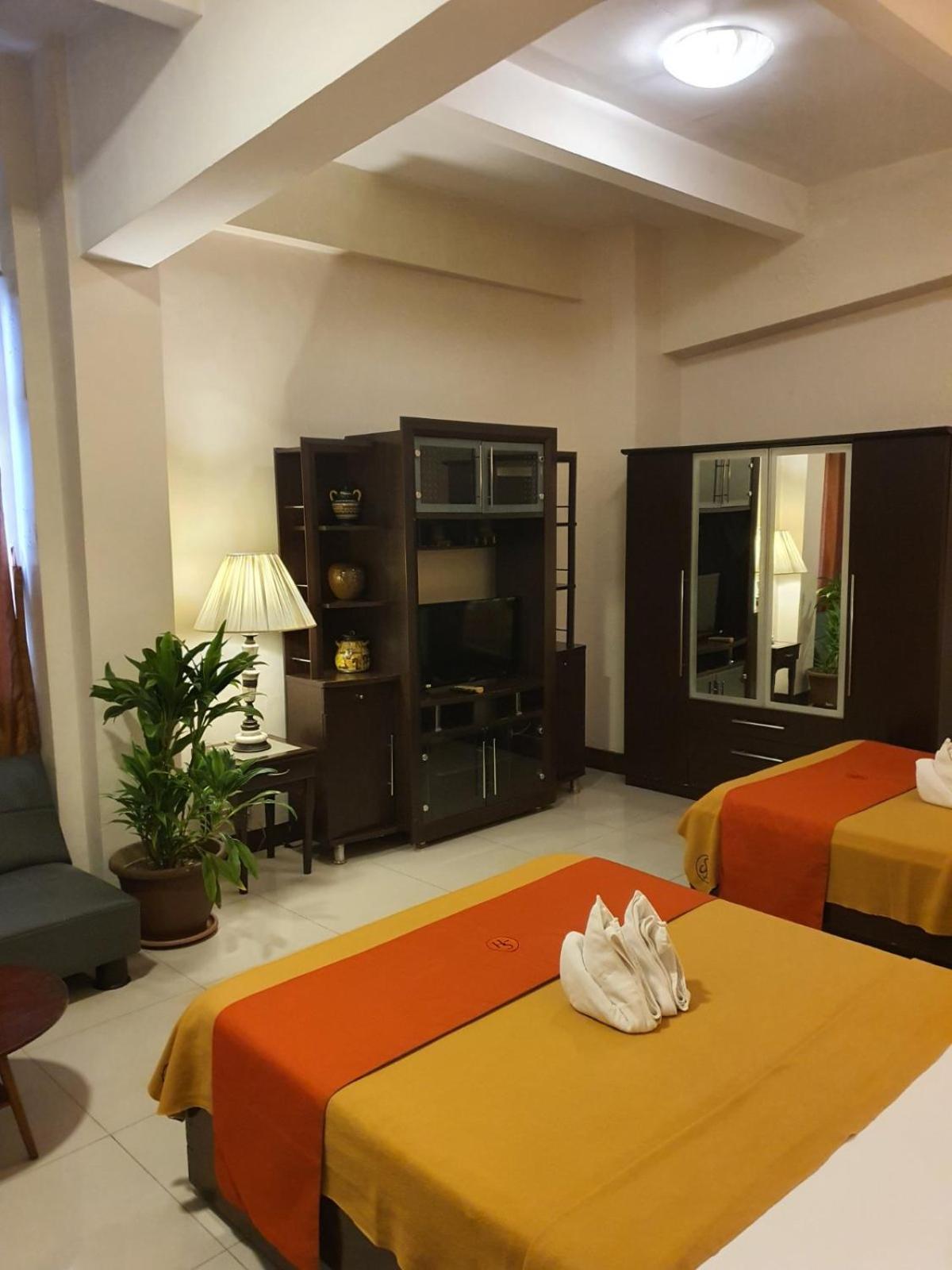 Stone House Quezon City San Juan  Екстериор снимка