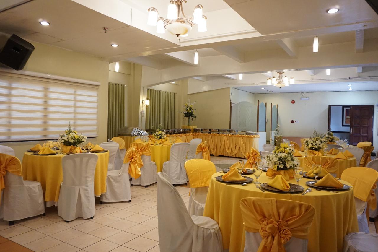 Stone House Quezon City San Juan  Екстериор снимка